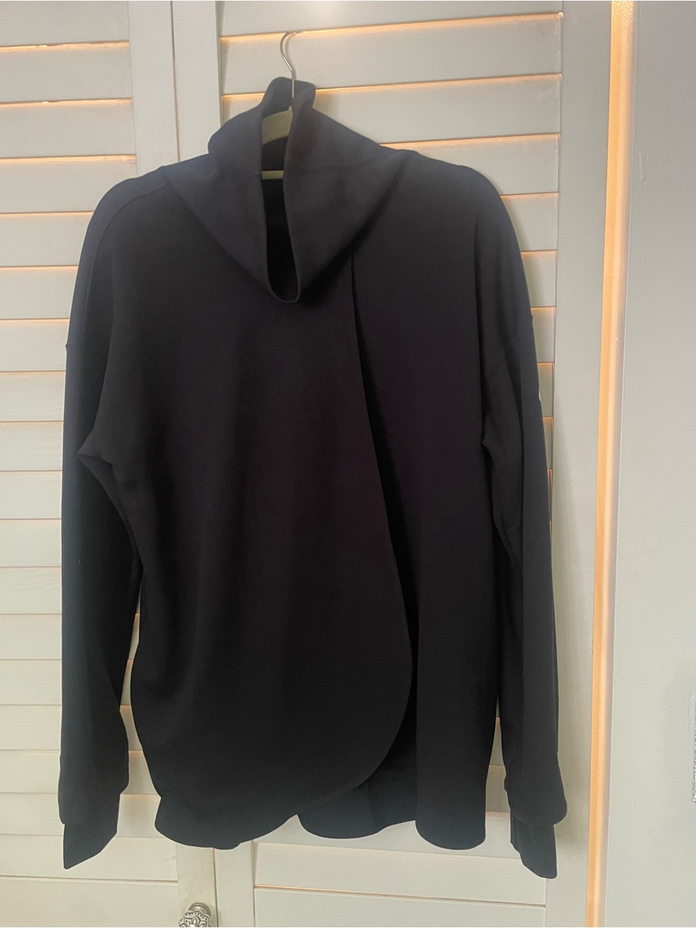 NWT Women’s Lightweight Knit Sweater in Dark Navy size PL